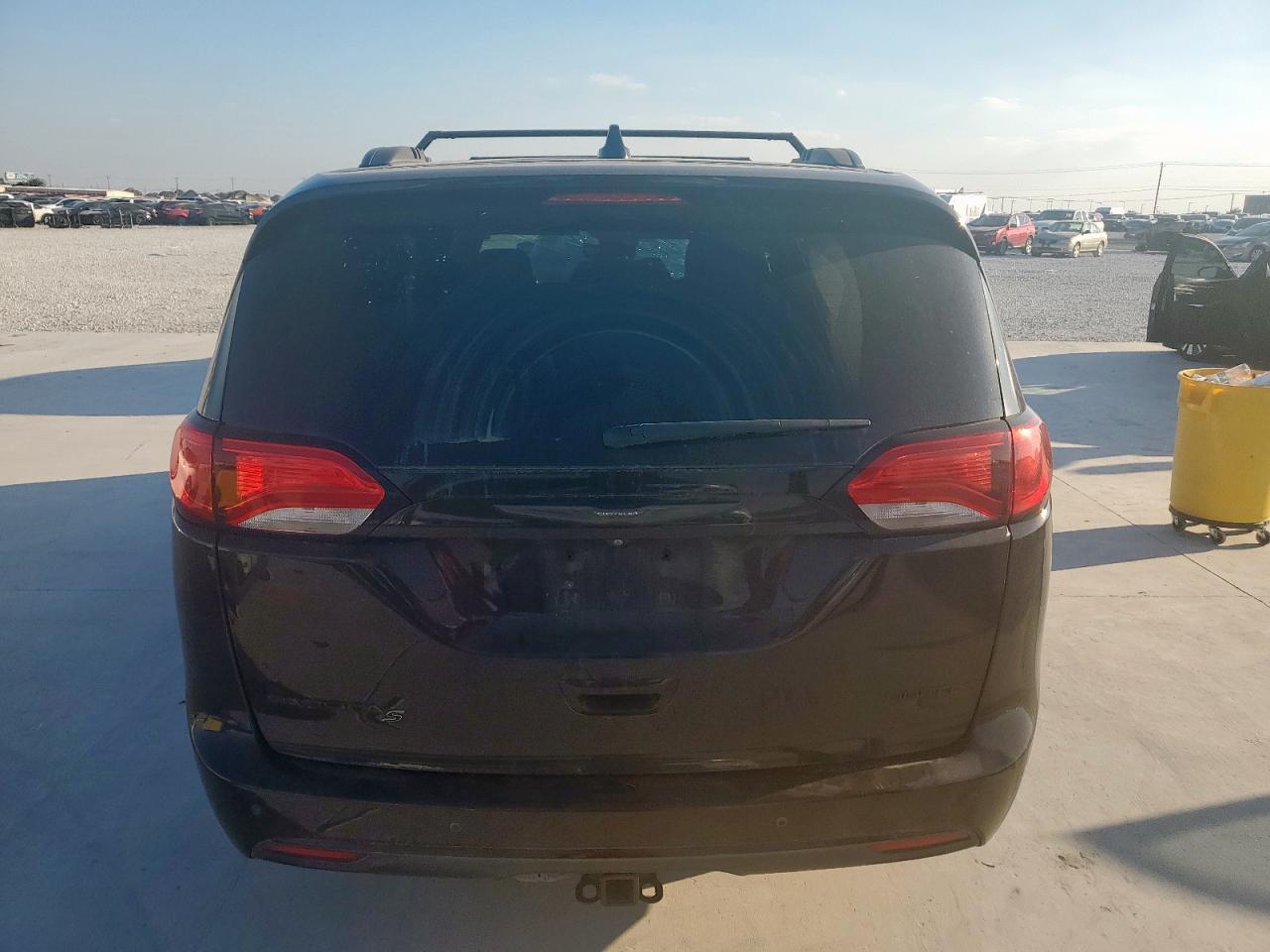 2018 Chrysler Pacifica Limited VIN: 2C4RC1GG5JR354899 Lot: 84657975