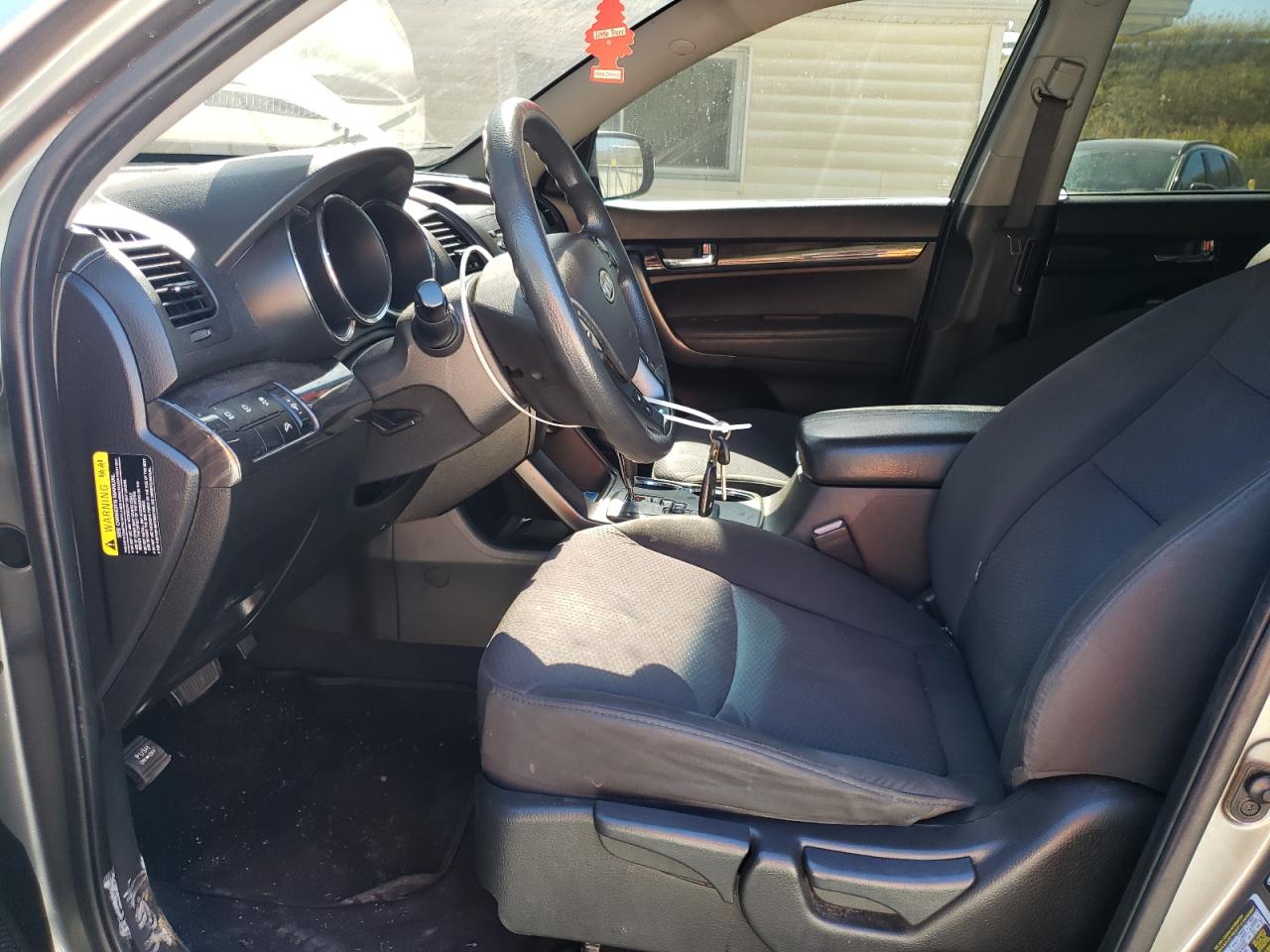 2011 Kia Sorento Base VIN: 5XYKT3A10BG172289 Lot: 84892315