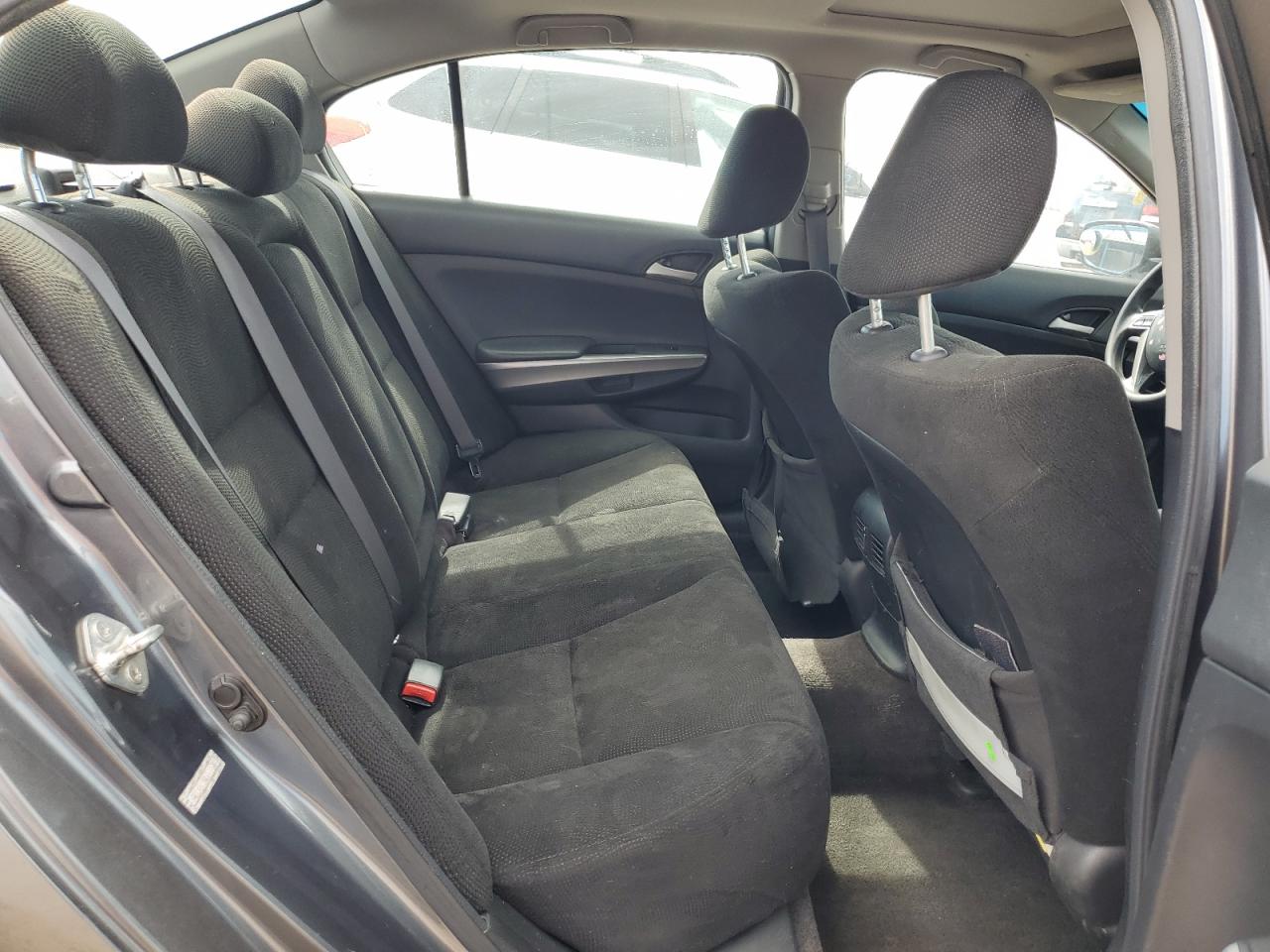 2010 Honda Accord Ex VIN: 1HGCP2F73AA015985 Lot: 83864175