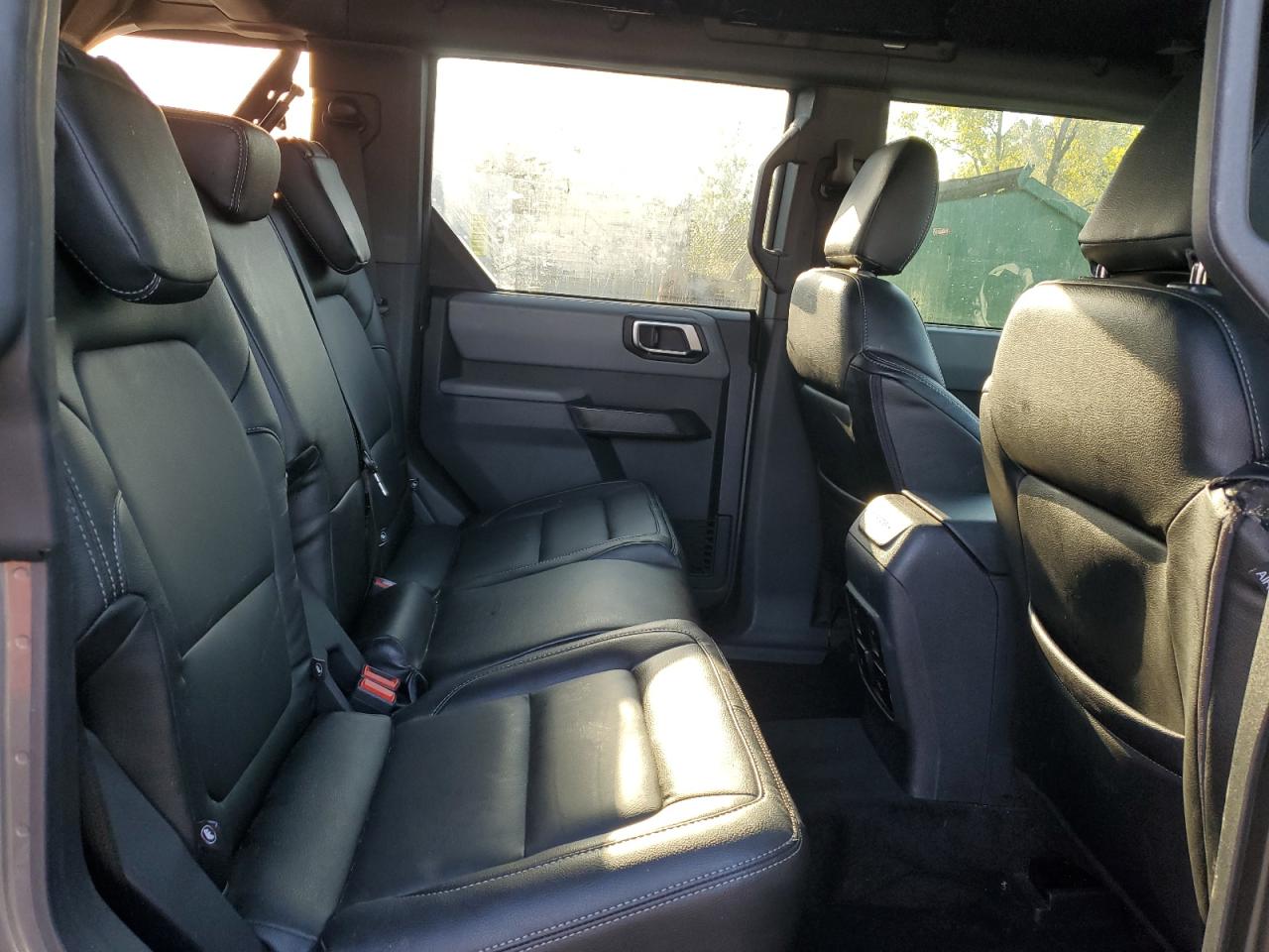 2021 Ford Bronco Base VIN: 1FMDE5BH8MLB06439 Lot: 82162945