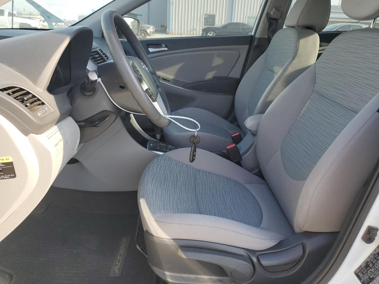 2015 Hyundai Accent Gls VIN: KMHCT4AE1FU937717 Lot: 80961025