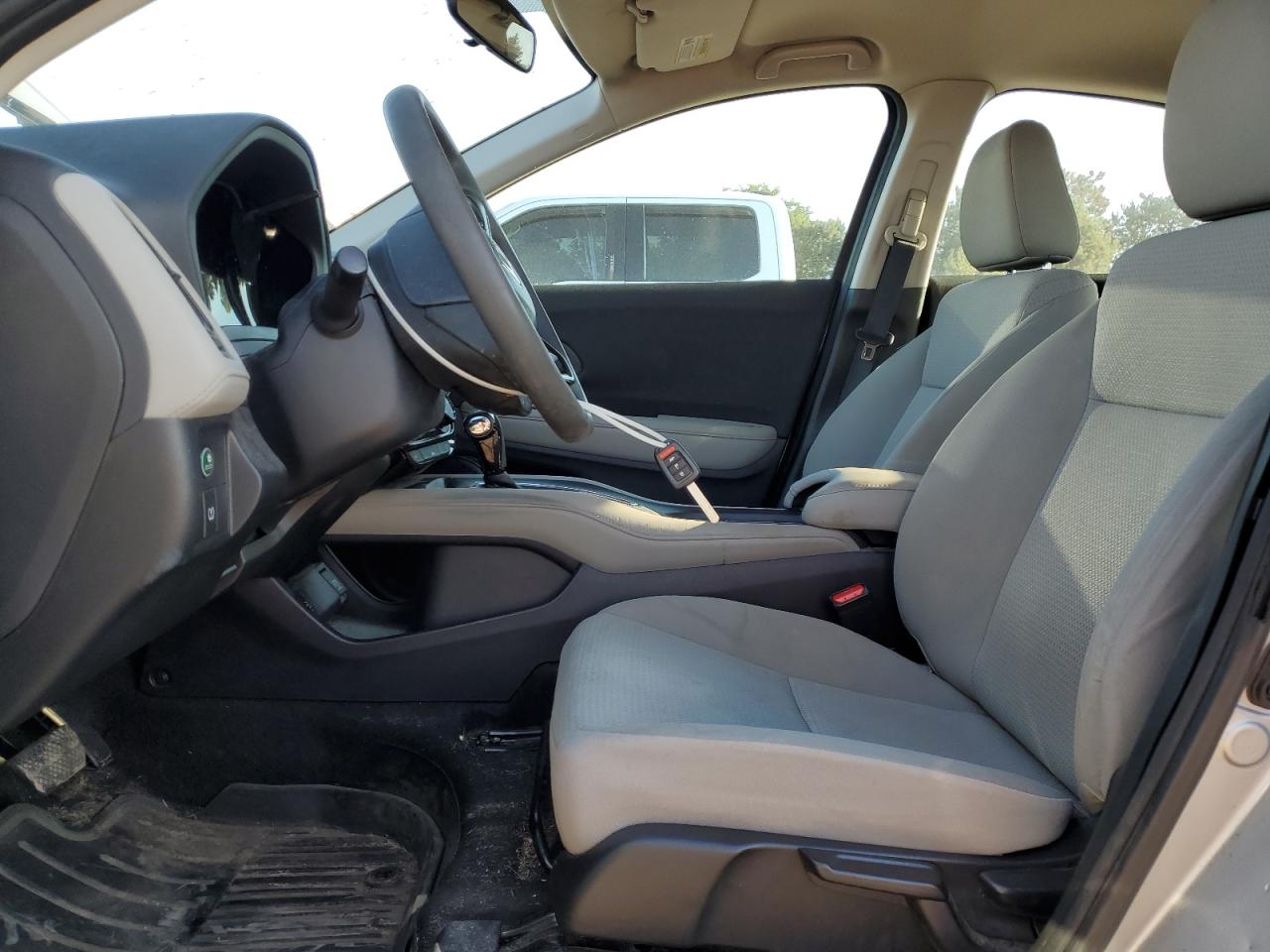 2019 Honda Hr-V Lx VIN: 3CZRU6H37KG702984 Lot: 82153215