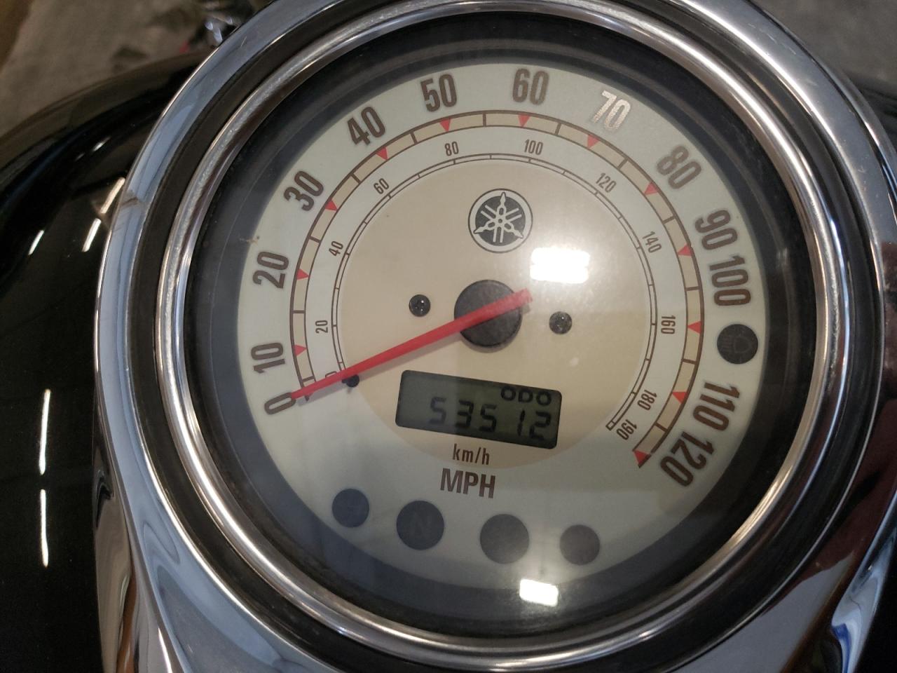 2004 Yamaha Xvs1100 A VIN: JYAVP11E34A050582 Lot: 81382415