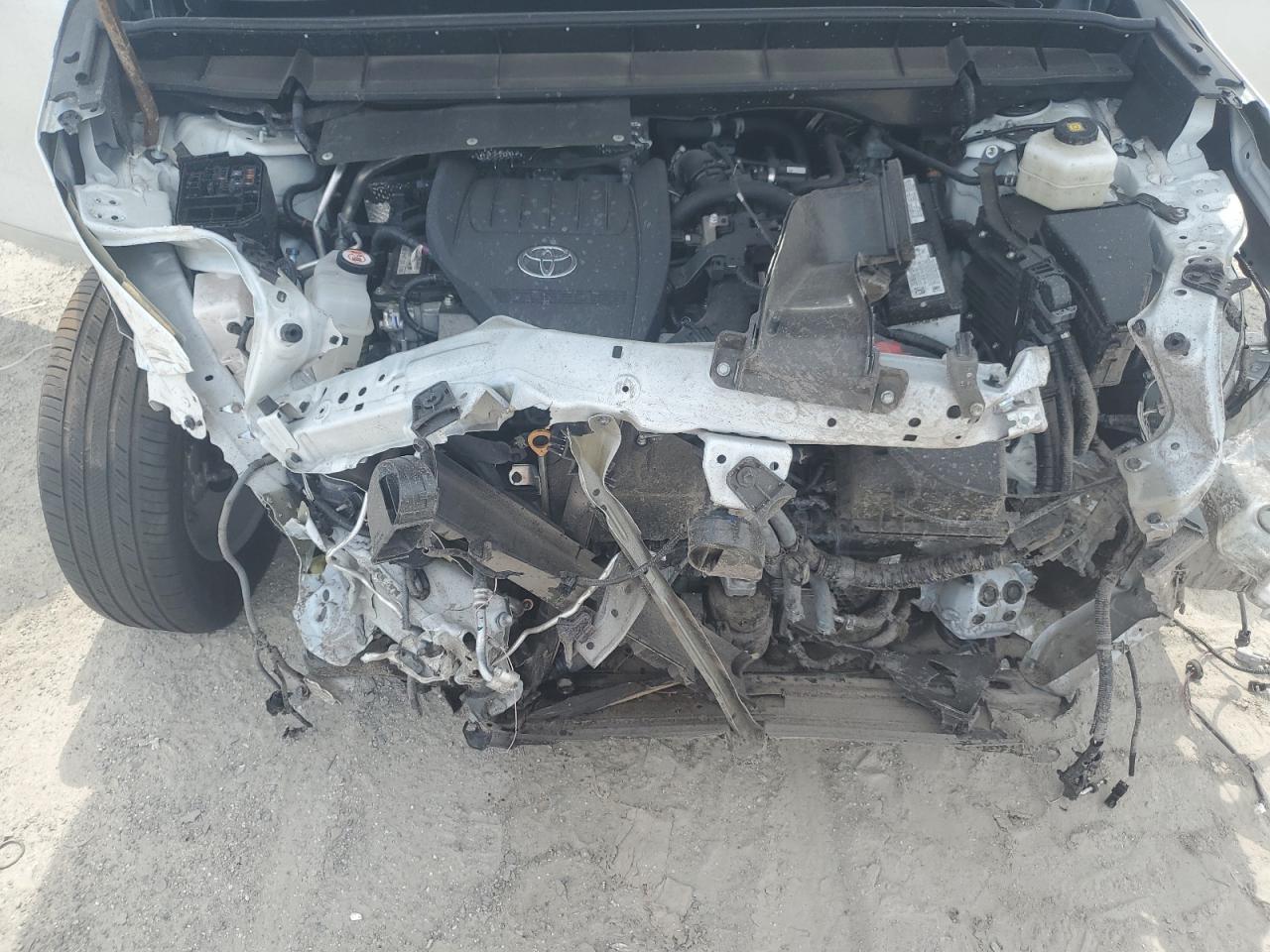 2024 Toyota Highlander Le VIN: 5TDKDRAH3RS540331 Lot: 83783315