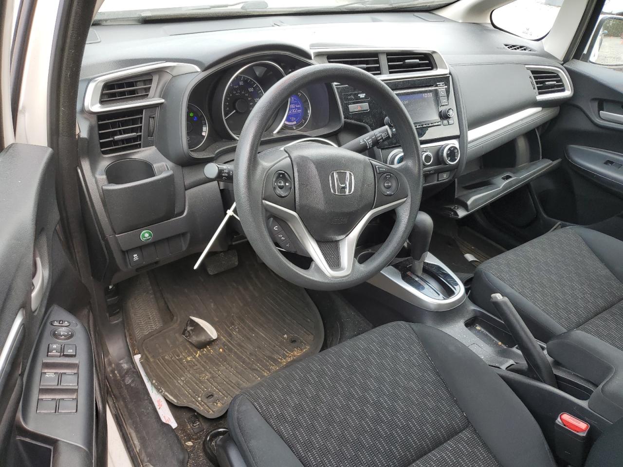 2015 Honda Fit Lx VIN: 3HGGK5H59FM786538 Lot: 71548525