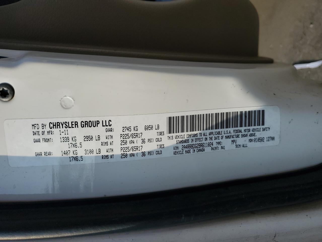 2011 Chrysler Town & Country Touring L VIN: 2A4RR8DG2BR611024 Lot: 71471135