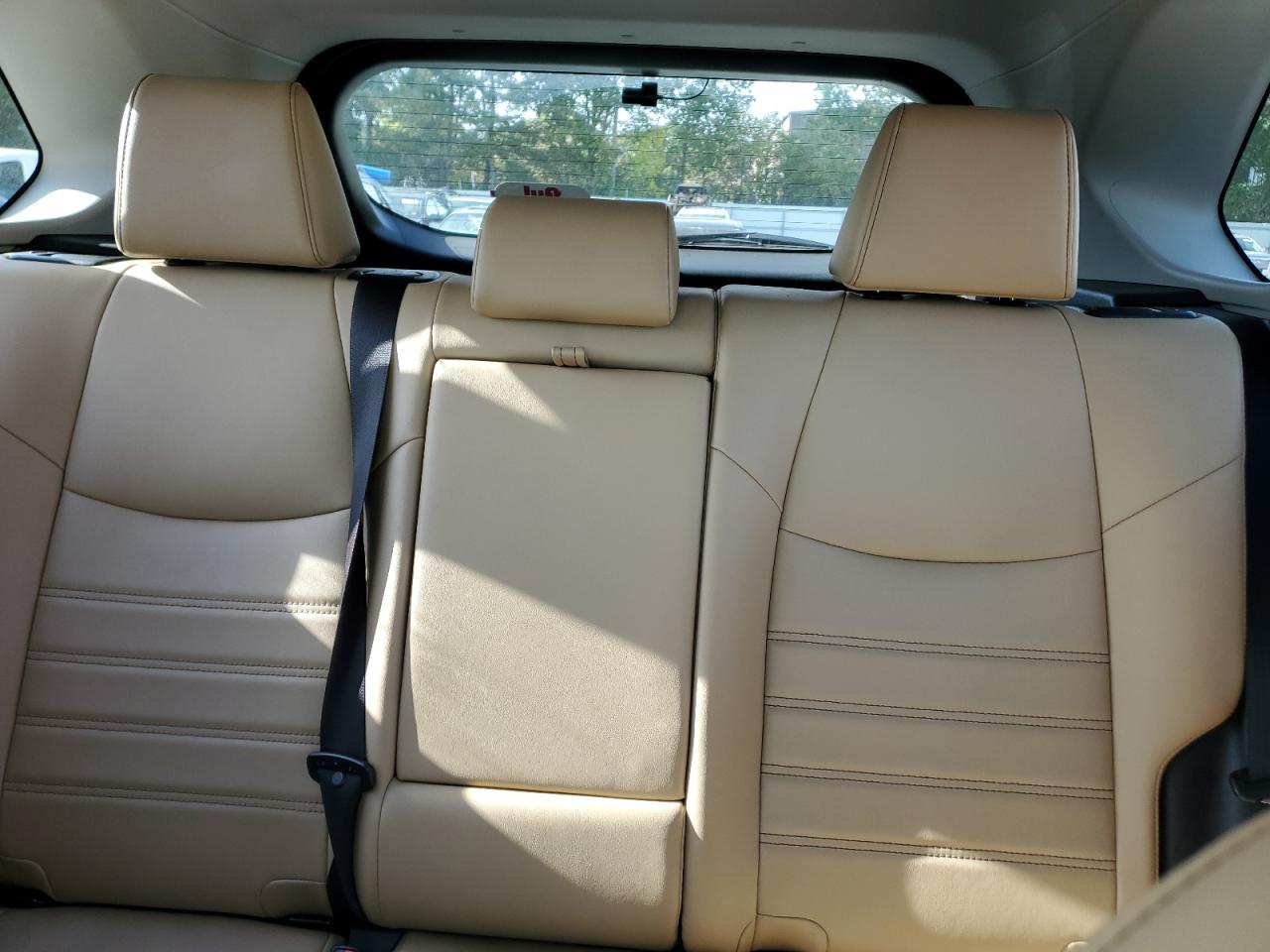 2020 Toyota Rav4 Xle Premium VIN: JTMA1RFV0LD055733 Lot: 84428485