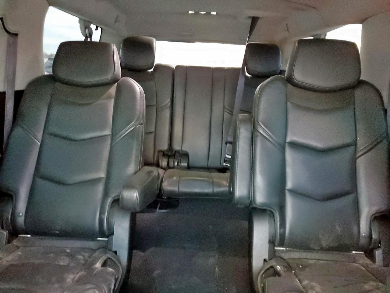 2015 Cadillac Escalade Esv Luxury VIN: 1GYS4HKJXFR238552 Lot: 83931495