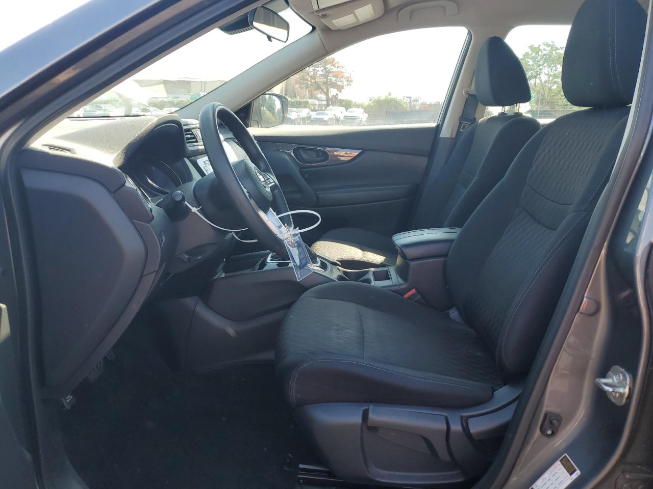 2019 Nissan Rogue S VIN: 5N1AT2MV7KC821476 Lot: 81799175