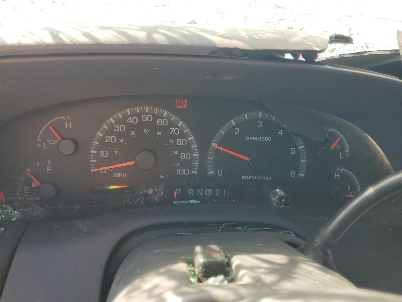 1999 Ford Expedition VIN: 1FMRU1768XLB67870 Lot: 84023885