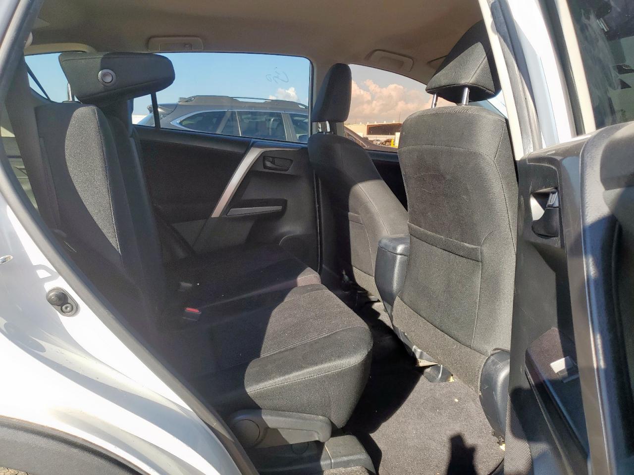 2017 Toyota Rav4 Le VIN: JTMZFREV3HJ133209 Lot: 81652065