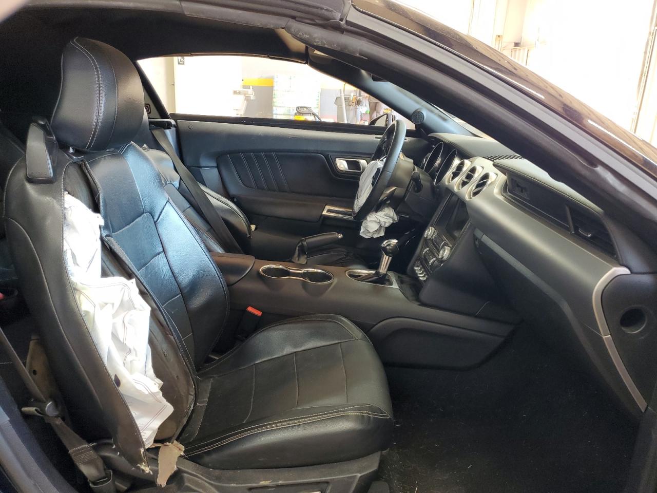 2019 Ford Mustang VIN: 1FATP8UHXK5170143 Lot: 83948115