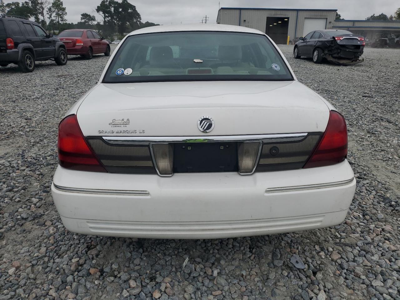 2010 Mercury Grand Marquis Ls VIN: 2MEBM7FV8AX622064 Lot: 84640275