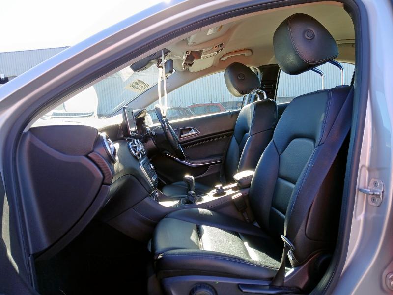 2015 MERCEDES-BENZ A 180 D SE 