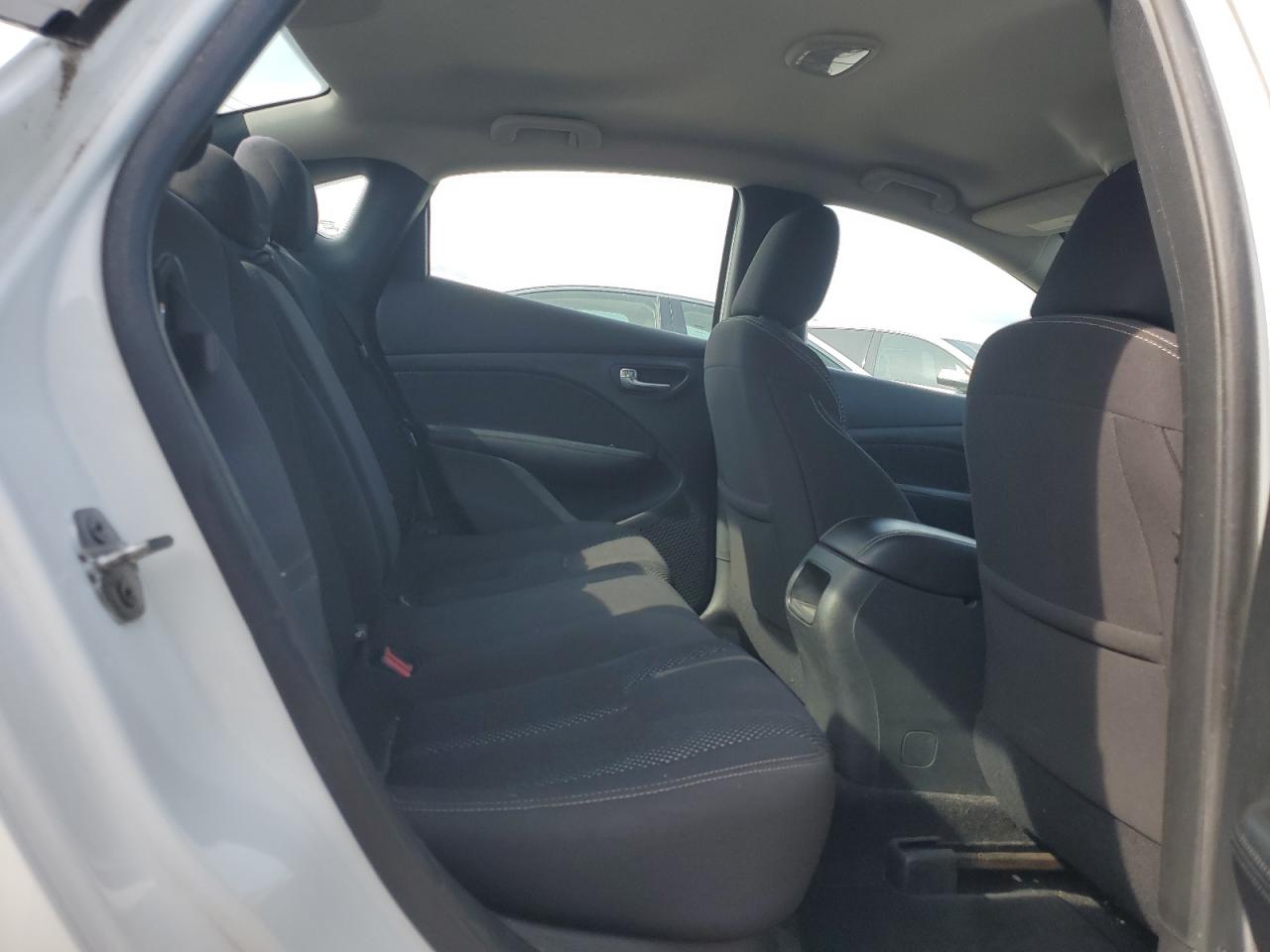 2015 Dodge Dart Sxt VIN: 1C3CDFBB3FD251717 Lot: 82158375