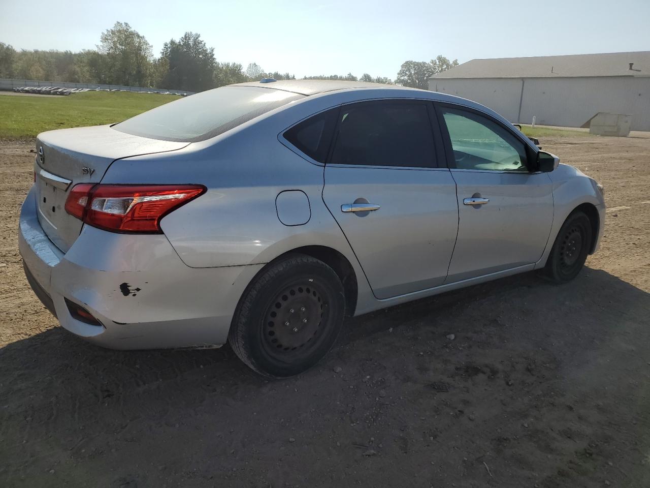car-image car-image