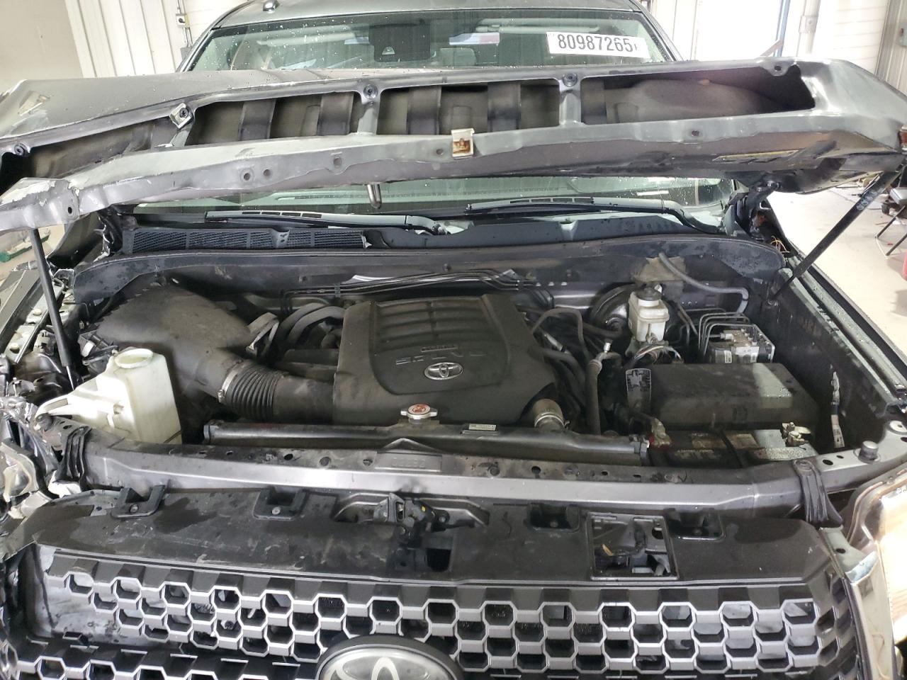 2018 Toyota Tundra Crewmax Sr5 VIN: 5TFDY5F11JX685092 Lot: 80987265