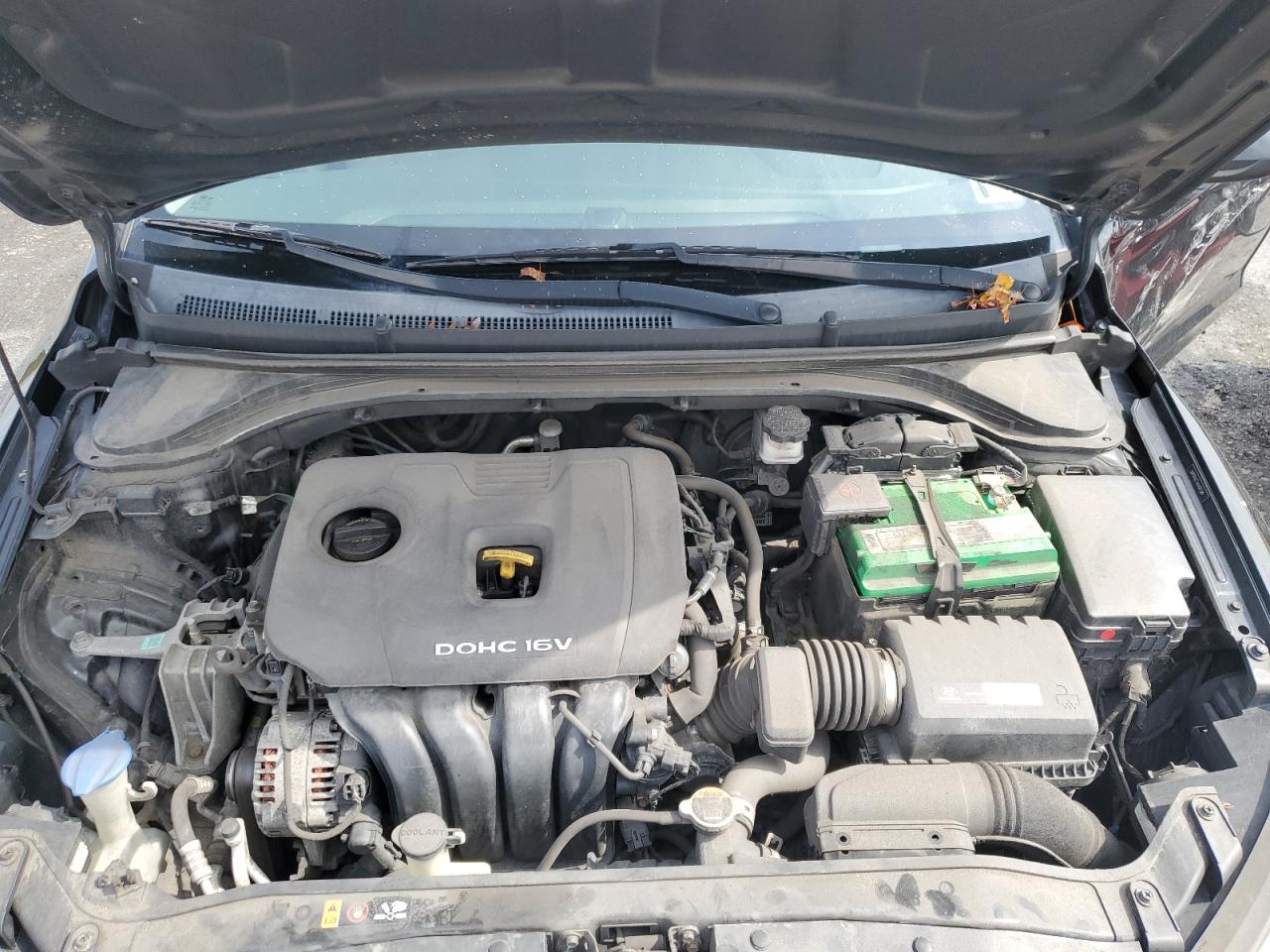 2017 Hyundai Elantra Se VIN: 5NPD84LF4HH001586 Lot: 83804875