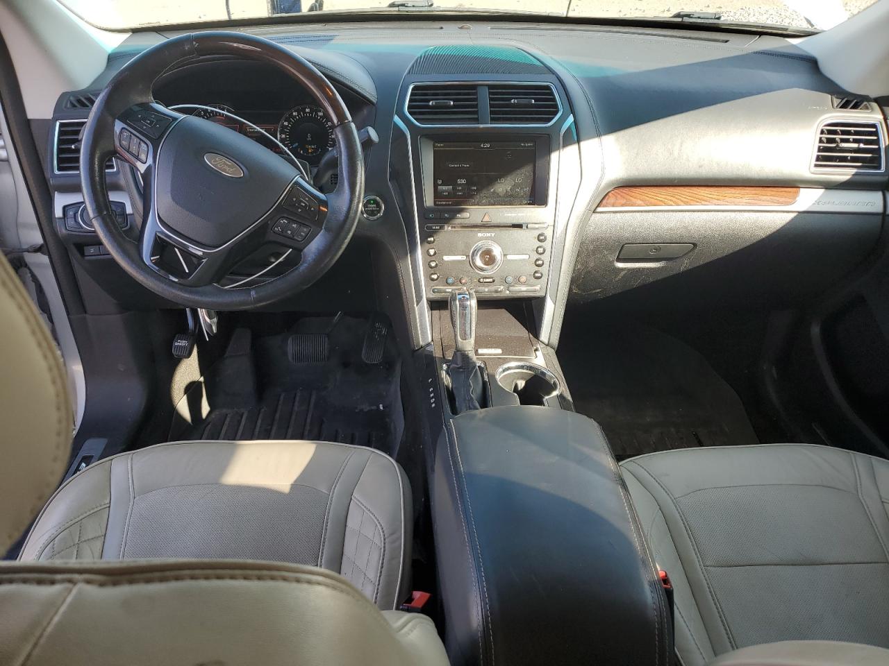 2016 Ford Explorer Platinum VIN: 1FM5K8HT4GGA61832 Lot: 71276025