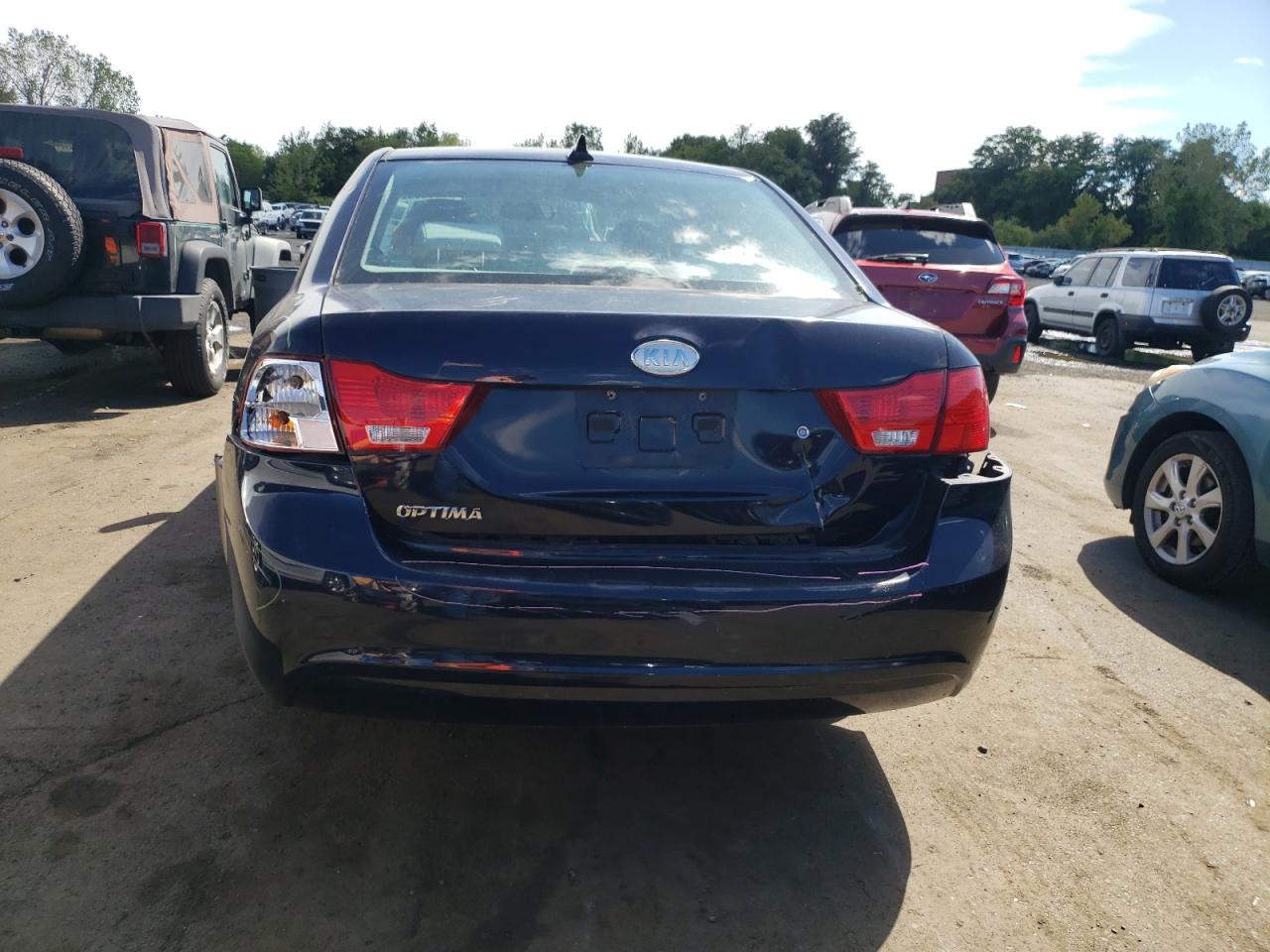 2010 Kia Optima Lx VIN: KNAGG4A83A5407785 Lot: 71506325