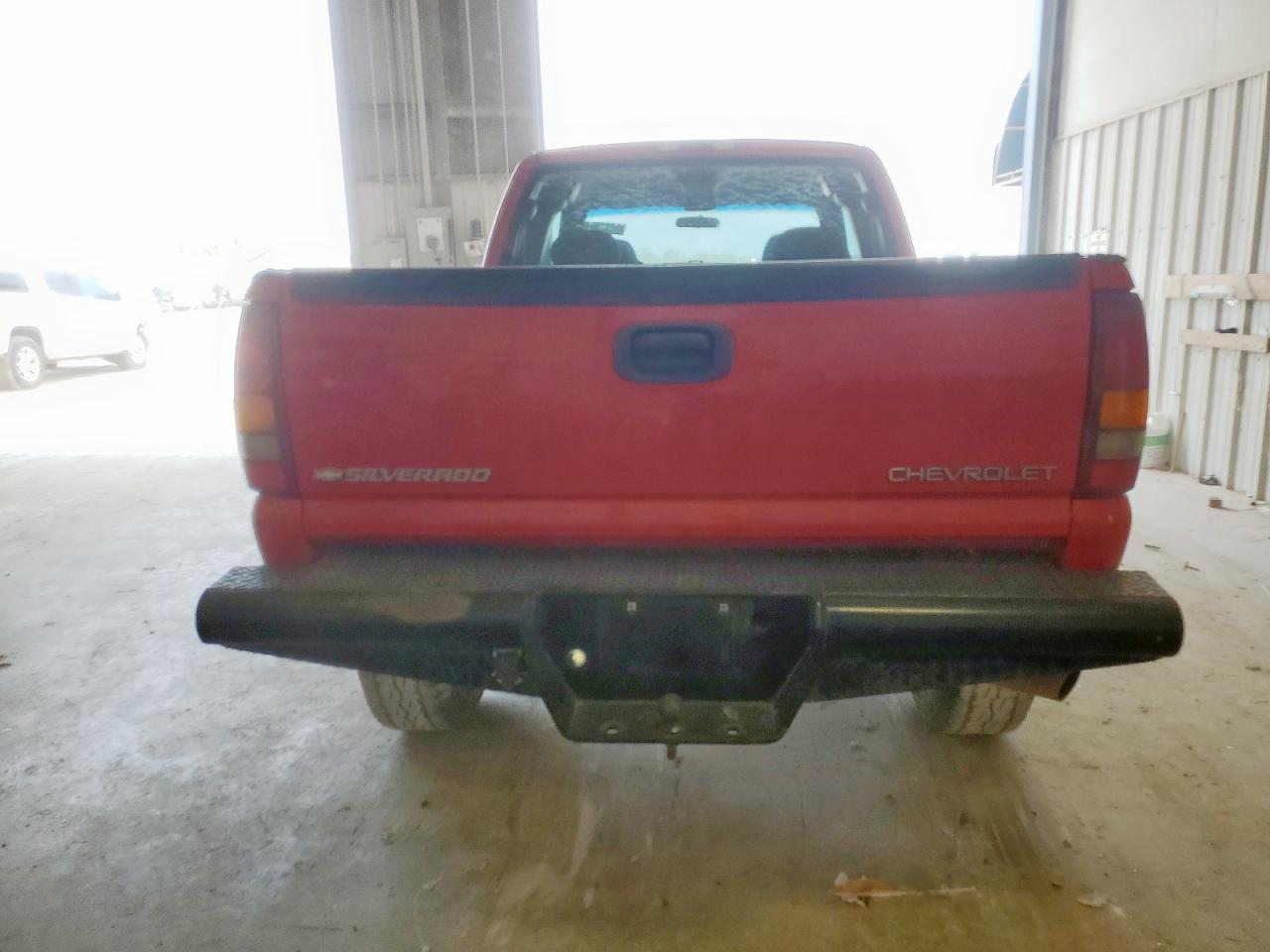 2001 Chevrolet Silverado K2500 Heavy Duty VIN: 1GCHK29U81E164079 Lot: 81133515