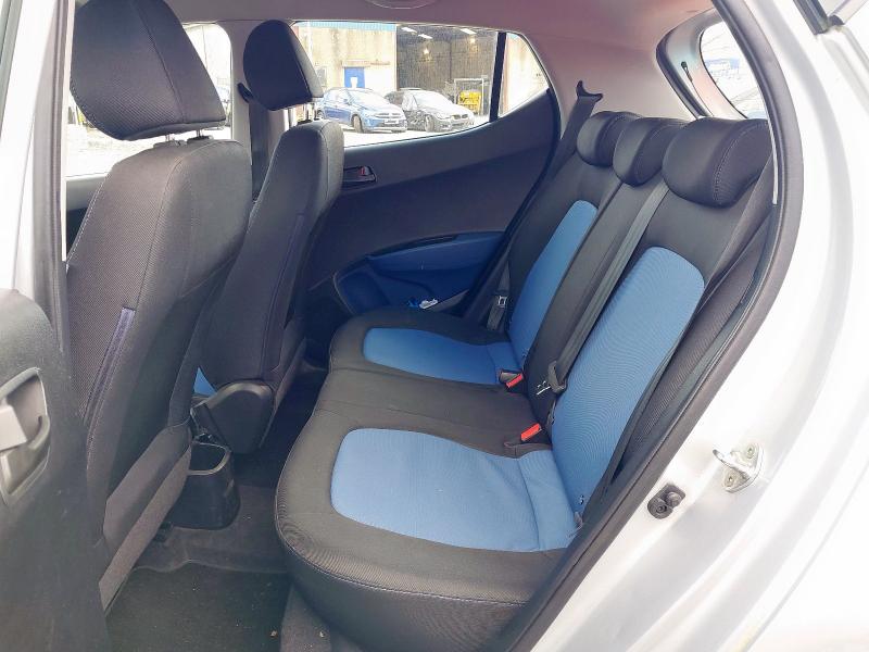2015 HYUNDAI I10 SE 
