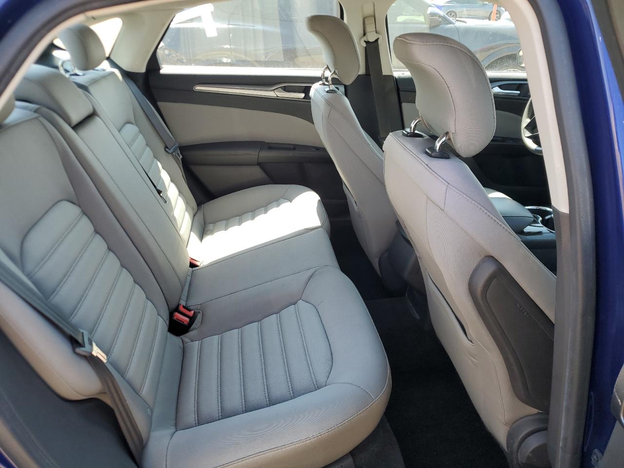 2015 Ford Fusion S VIN: 1FA6P0G76F5106947 Lot: 70814495