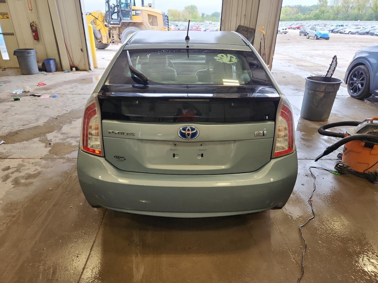 2013 Toyota Prius VIN: JTDKN3DU1D5685658 Lot: 81017295