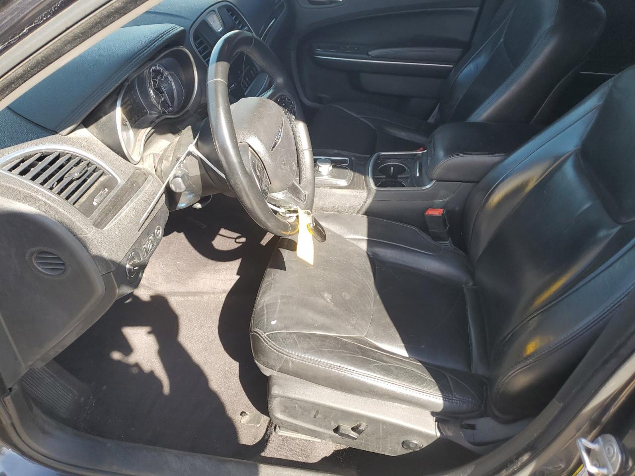 2017 Chrysler 300 Limited VIN: 2C3CCARG5HH586958 Lot: 81118765