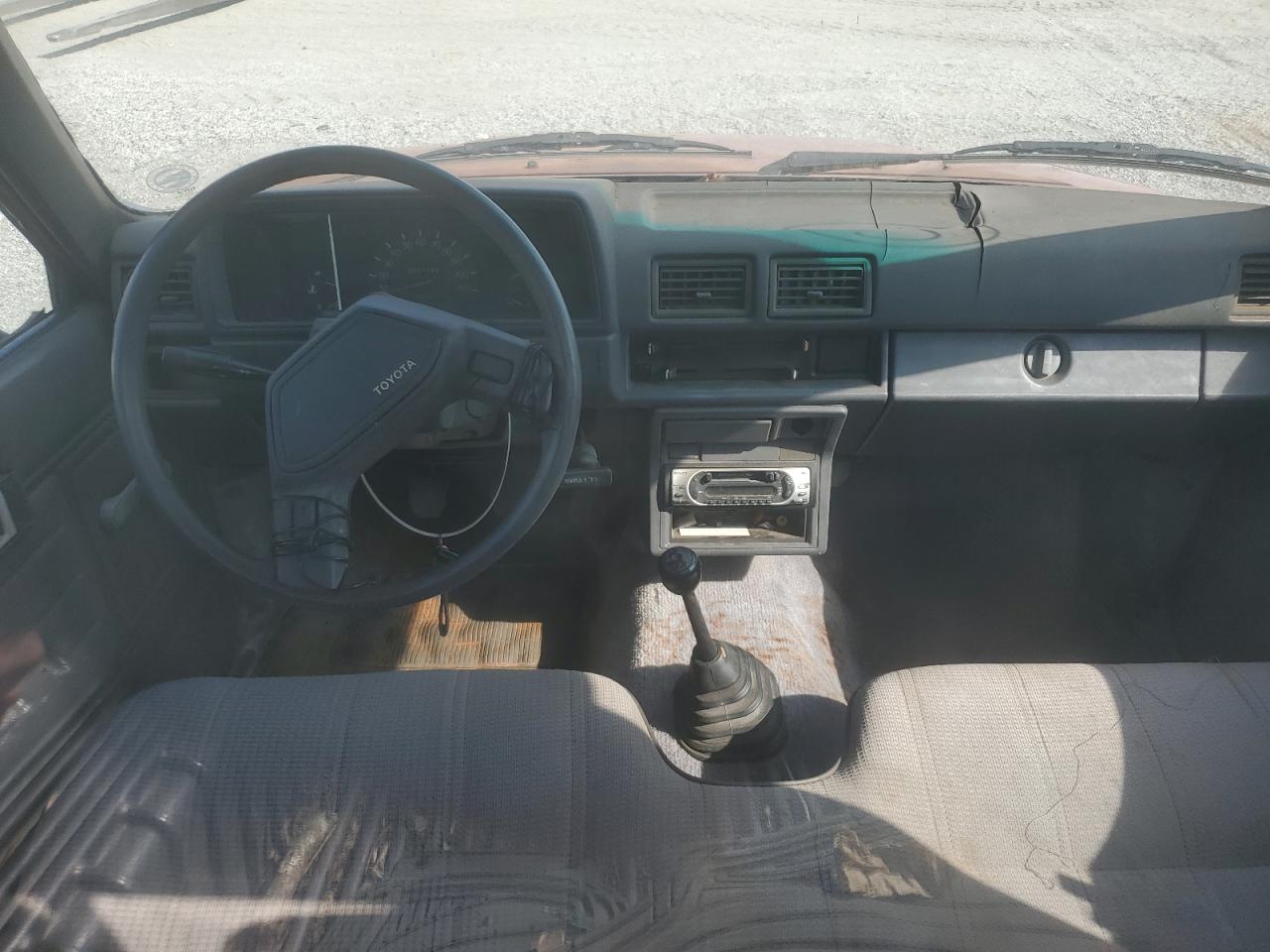 1987 Toyota Pickup 1/2 Ton Rn50 VIN: JT4RN50RXH0301116 Lot: 81136595