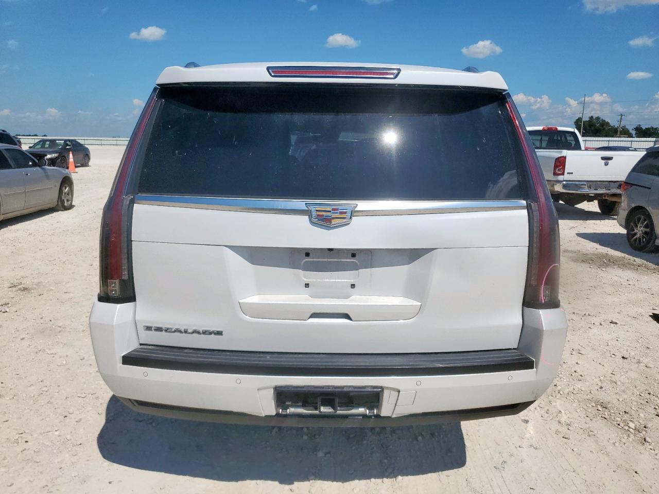 2016 Cadillac Escalade Esv Platinum VIN: 1GYS4KKJ2GR437108 Lot: 71422315
