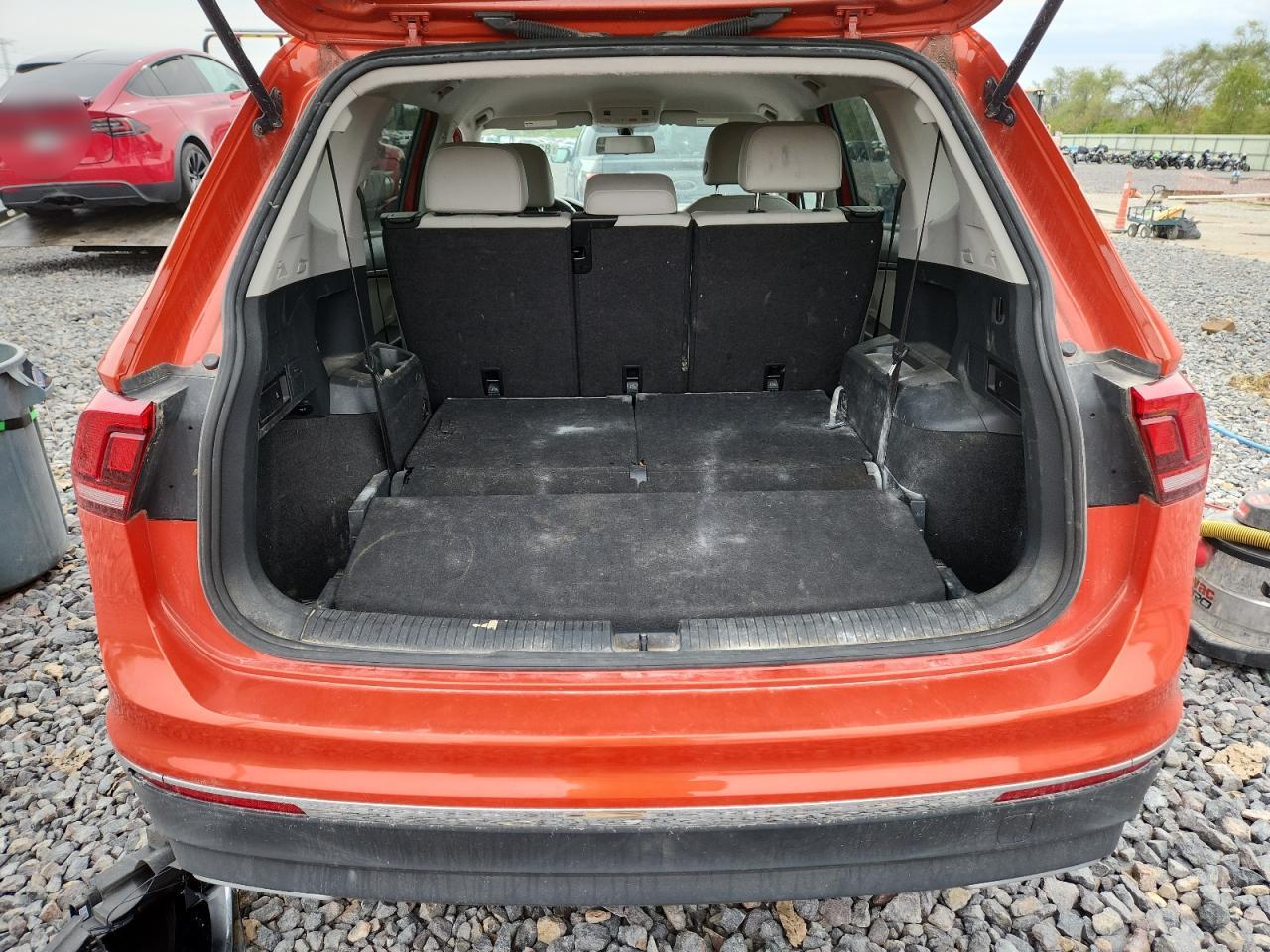 2018 Volkswagen Tiguan Se VIN: 3VV3B7AX2JM007950 Lot: 82105175