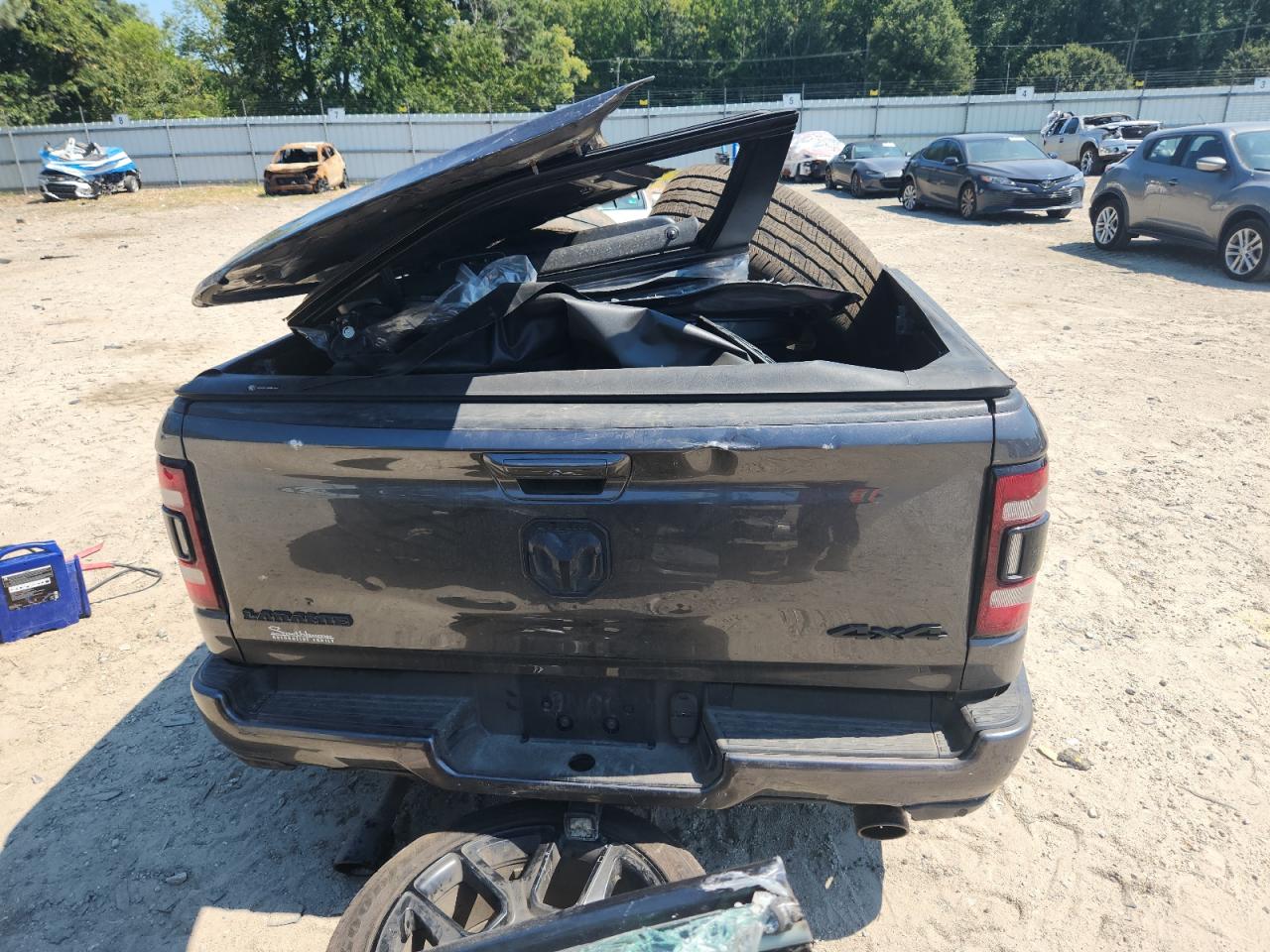 2021 Ram 1500 Laramie VIN: 1C6SRFJT3MN742337 Lot: 71907835