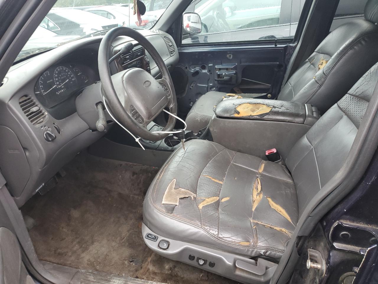 1999 Ford Explorer VIN: 1FMZU35P7XZB15392 Lot: 80508835