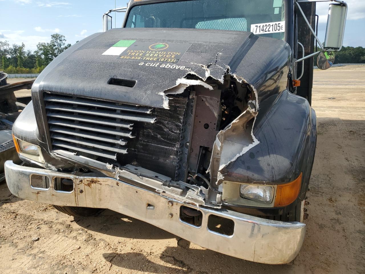 2001 International 4700 Flatbed Truck VIN: 1HTSCABM91H362100 Lot: 71422105