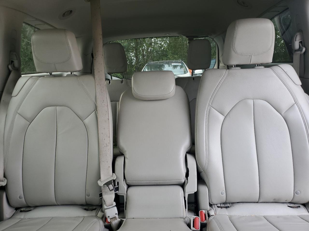 2017 Chrysler Pacifica Touring L VIN: 2C4RC1BG8HR523184 Lot: 71564825