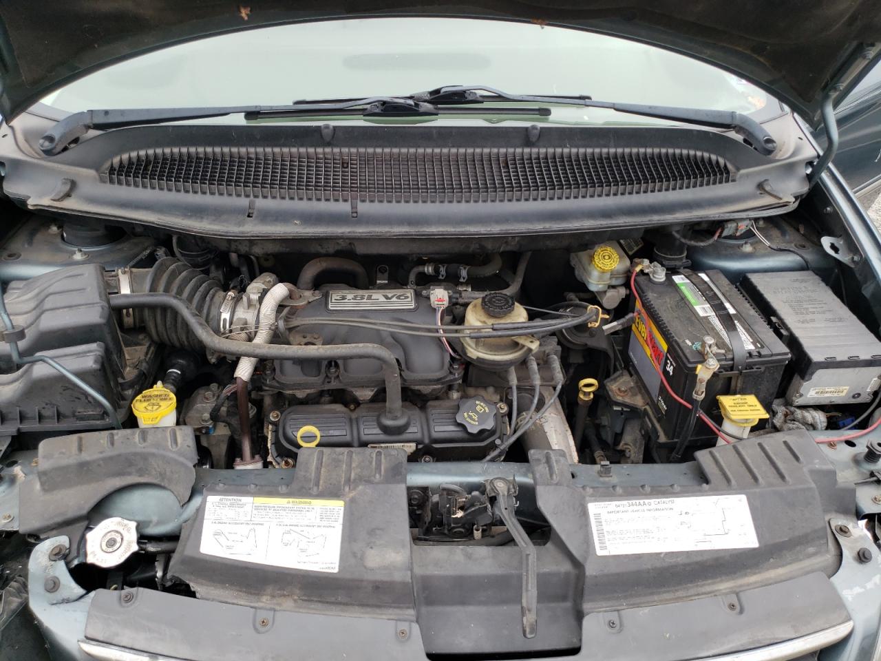 2005 Chrysler Town & Country Touring VIN: 2C8GP54L35R470739 Lot: 81832705