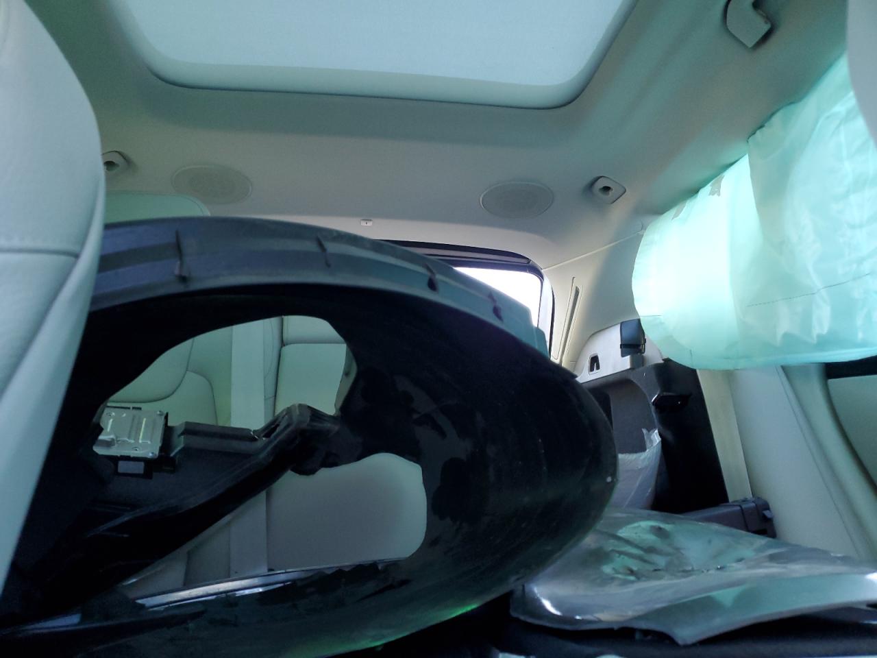 2023 Volvo Xc60 Plus VIN: YV4L12RN4P1383575 Lot: 81125885