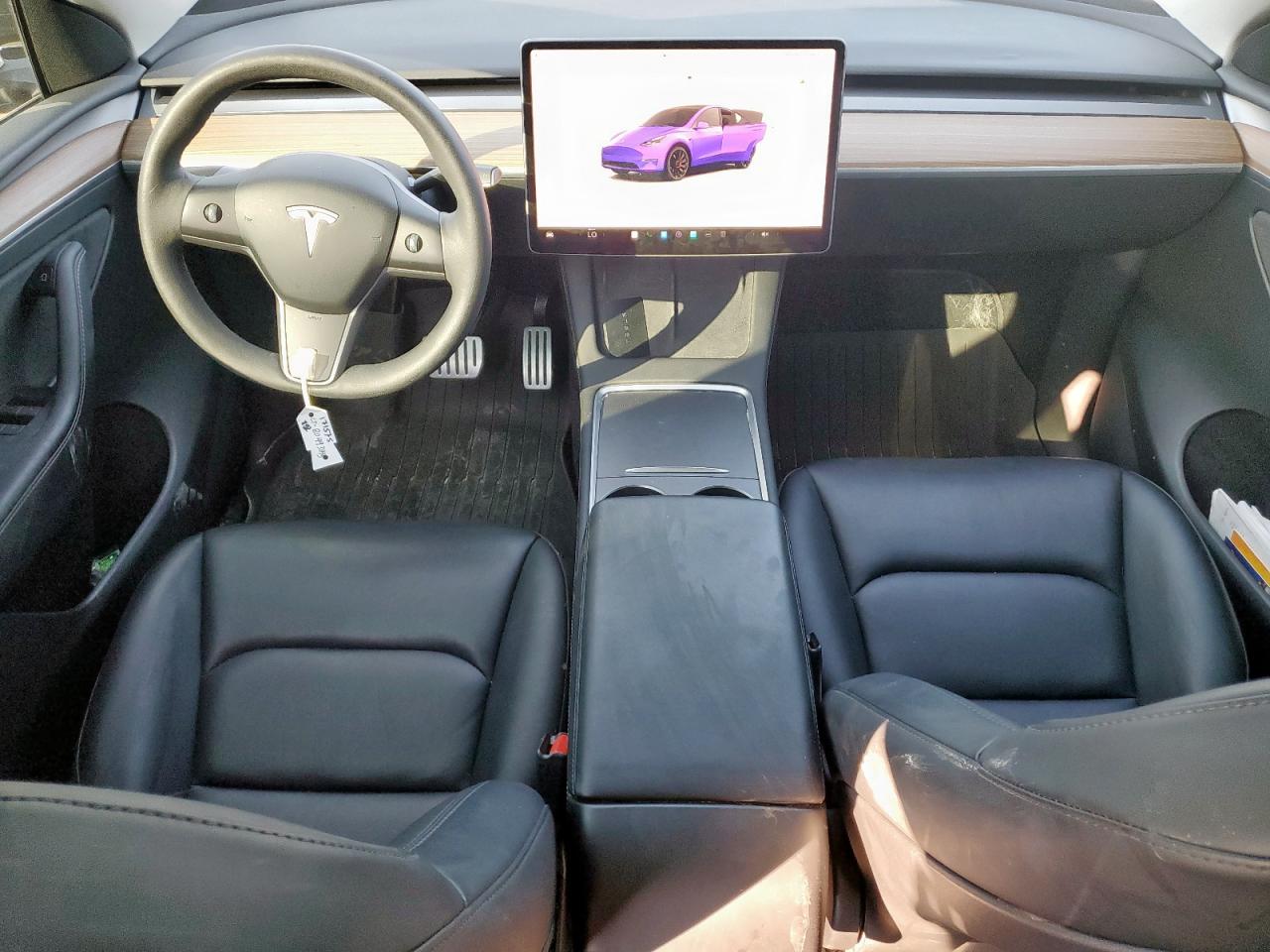 2023 Tesla Model Y VIN: 7SAYGDEF0PF811881 Lot: 80493645