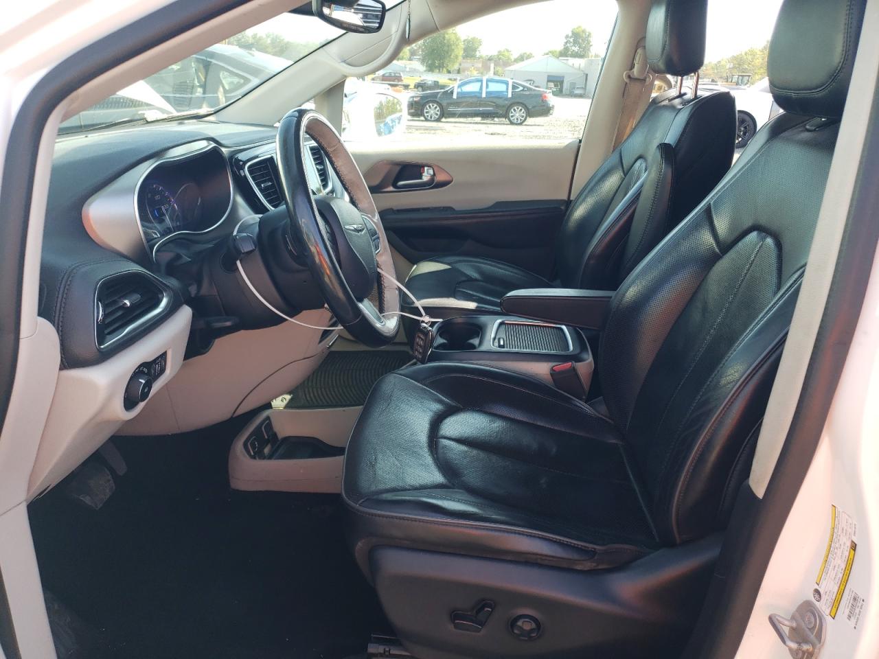 2019 Chrysler Pacifica Limited VIN: 2C4RC1GG7KR551879 Lot: 70754845