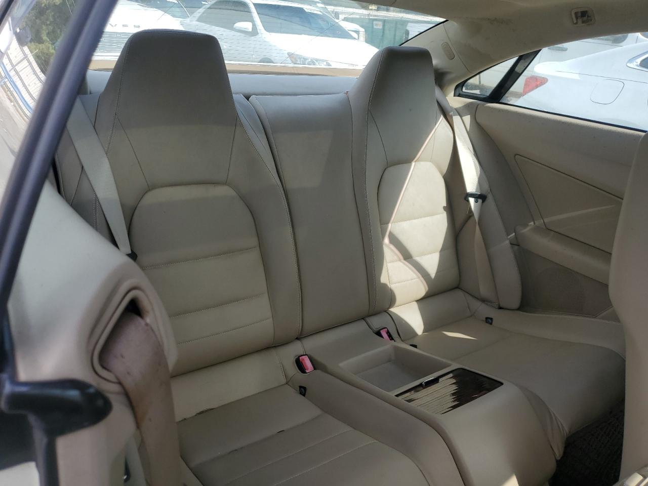 2012 Mercedes-Benz E 350 VIN: WDDKJ5KB8CF142136 Lot: 81869185