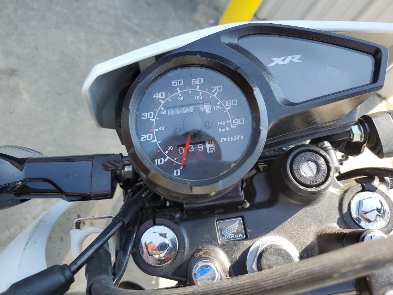 2024 Honda Xr150L E VIN: 3H1KD1319RD102944 Lot: 80142375