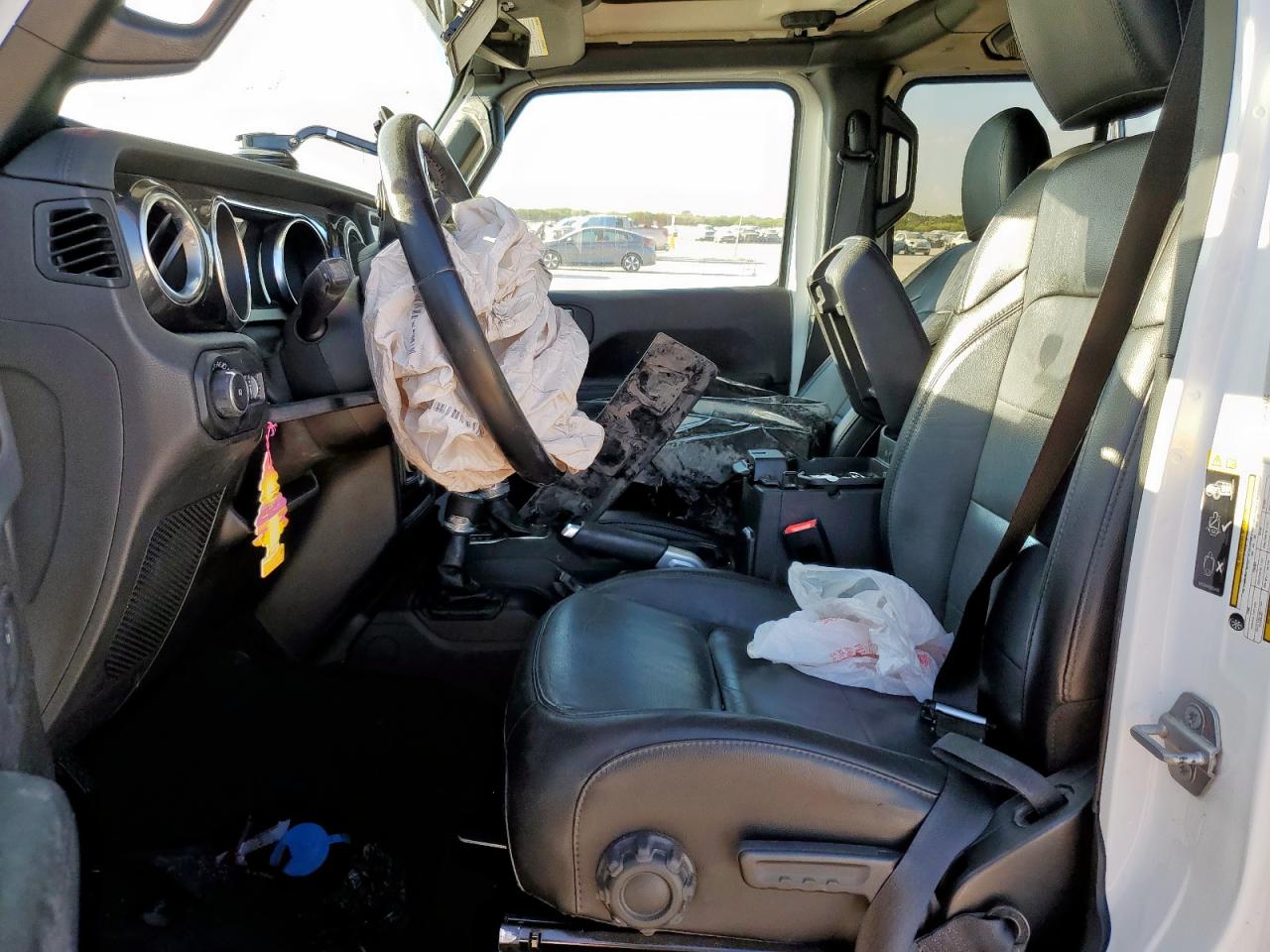 2020 Jeep Wrangler Unlimited Sahara VIN: 1C4HJXEG3LW200693 Lot: 81838195