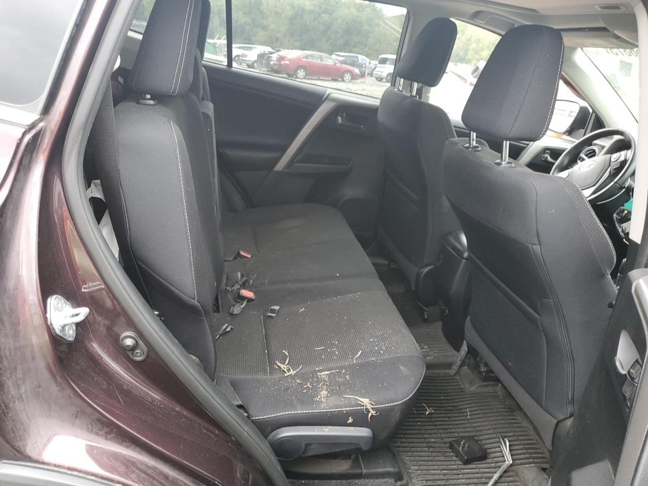 2017 Toyota Rav4 Xle VIN: 2T3RFREV6HW681190 Lot: 84366875