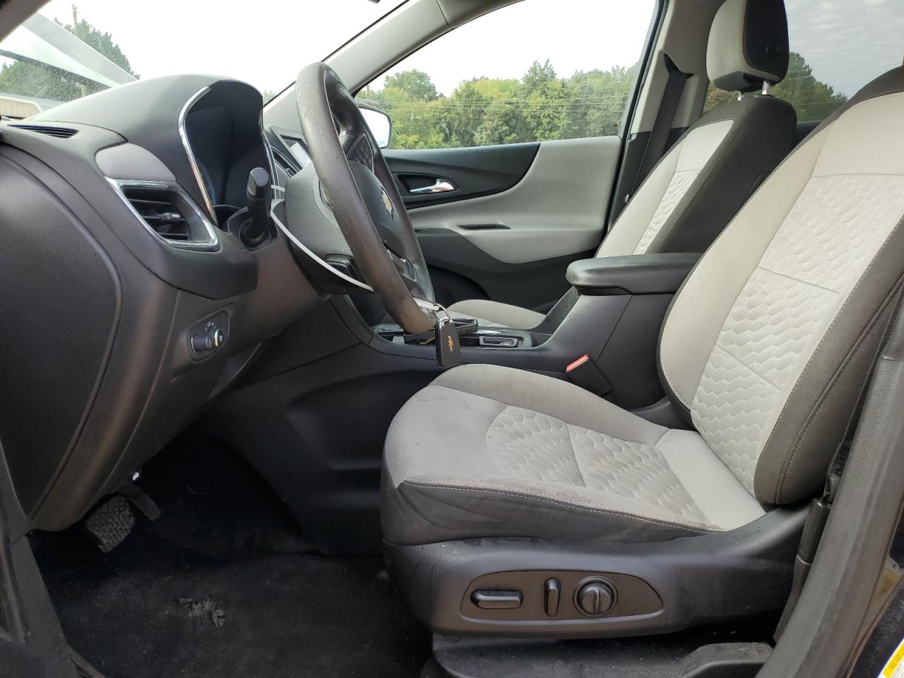 2020 Chevrolet Equinox Ls VIN: 3GNAXHEV4LS620129 Lot: 81427485