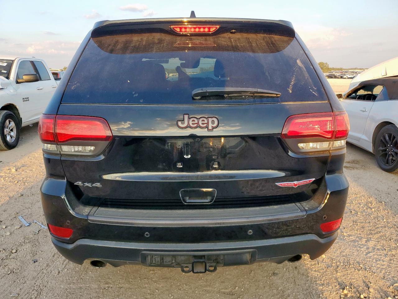 2018 Jeep Grand Cherokee Trailhawk VIN: 1C4RJFLGXJC467930 Lot: 81267435
