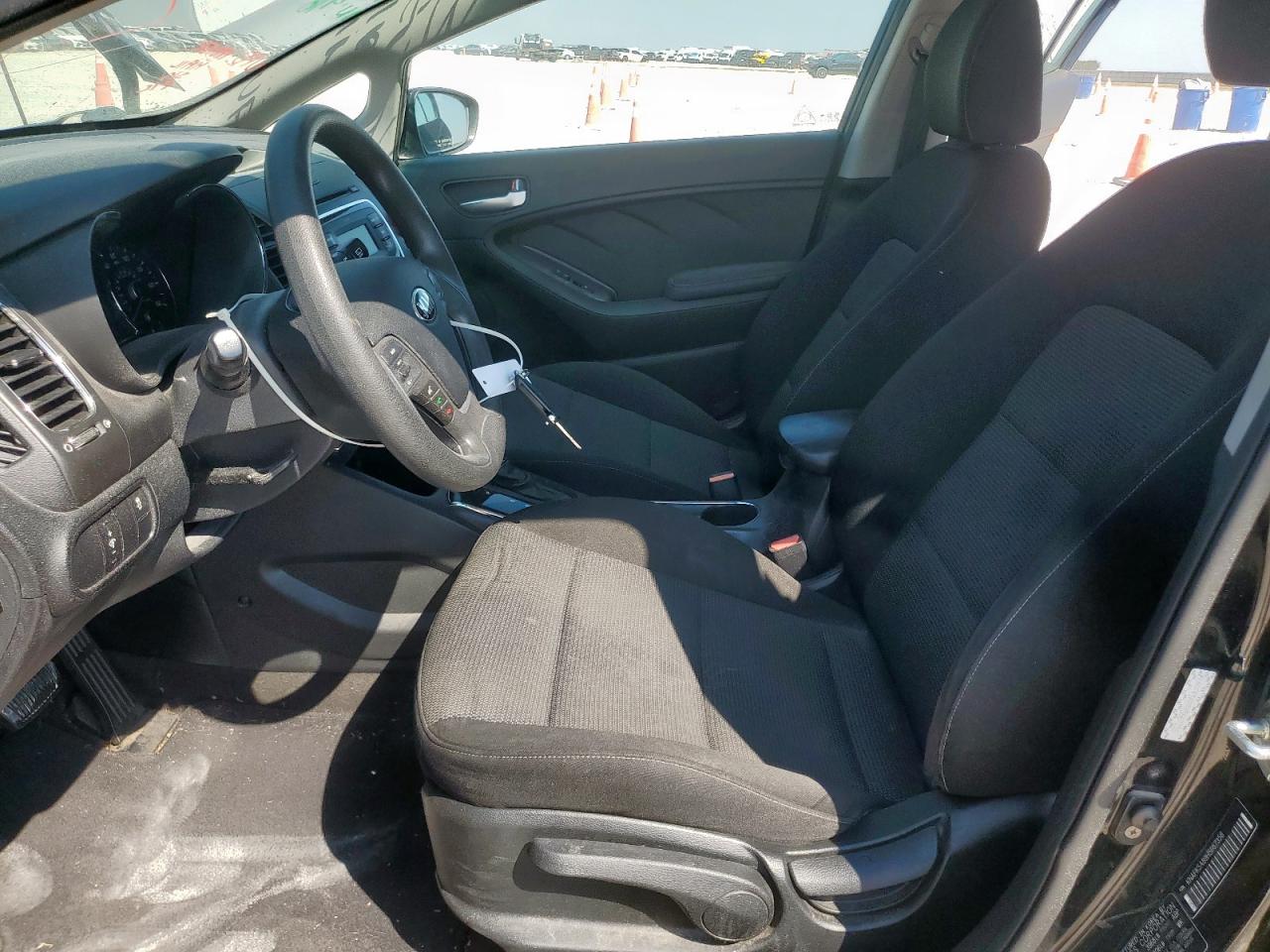 2017 Kia Forte Lx VIN: KNAFK5A89H5667358 Lot: 80664715