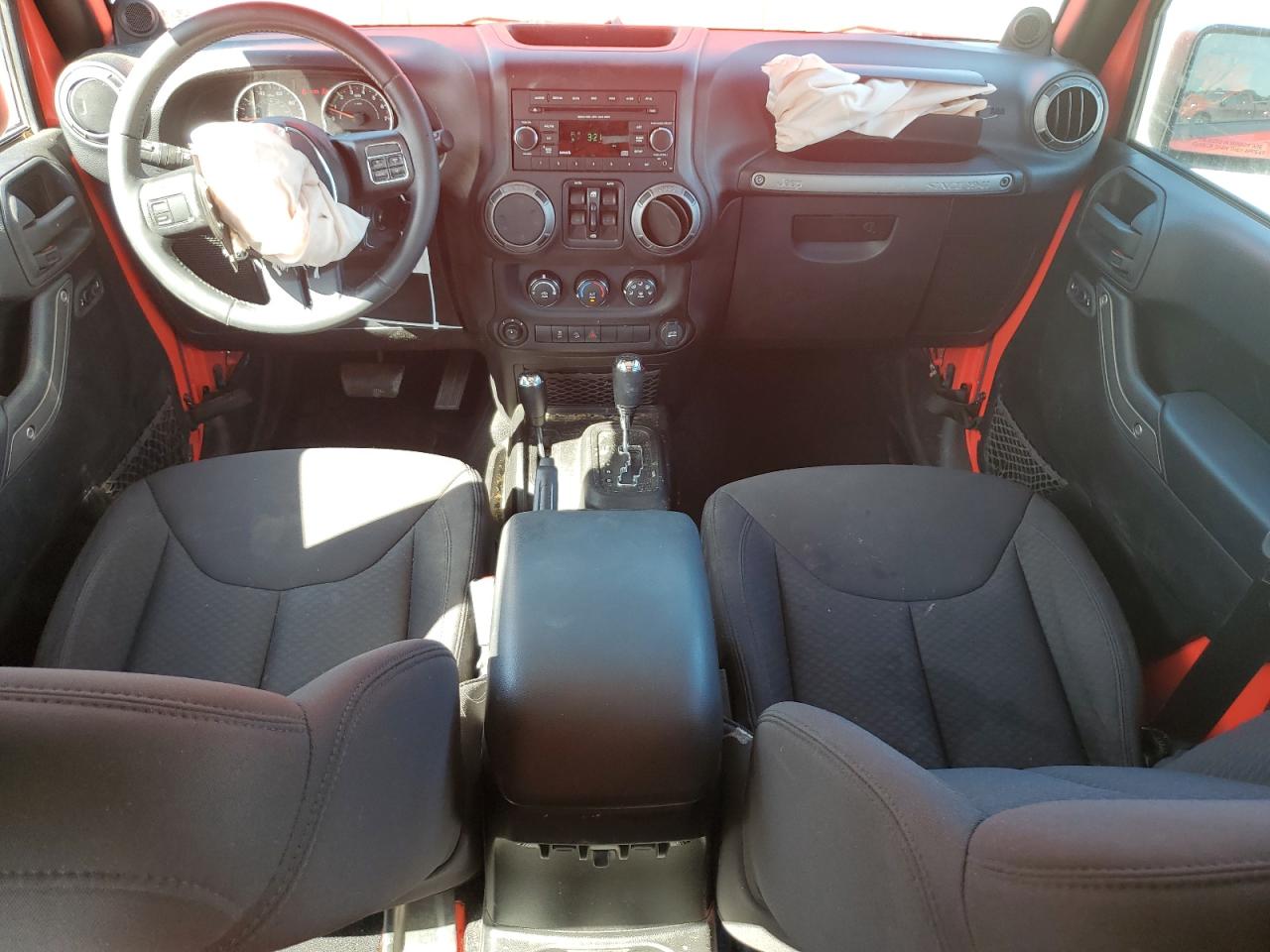 2013 Jeep Wrangler Unlimited Sport VIN: 1C4BJWDG6DL621490 Lot: 72051575