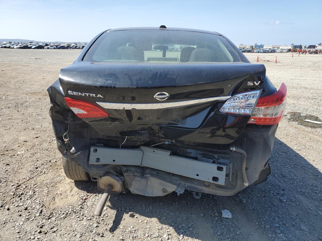 2015 Nissan Sentra S VIN: 3N1AB7APXFY223327 Lot: 84451005