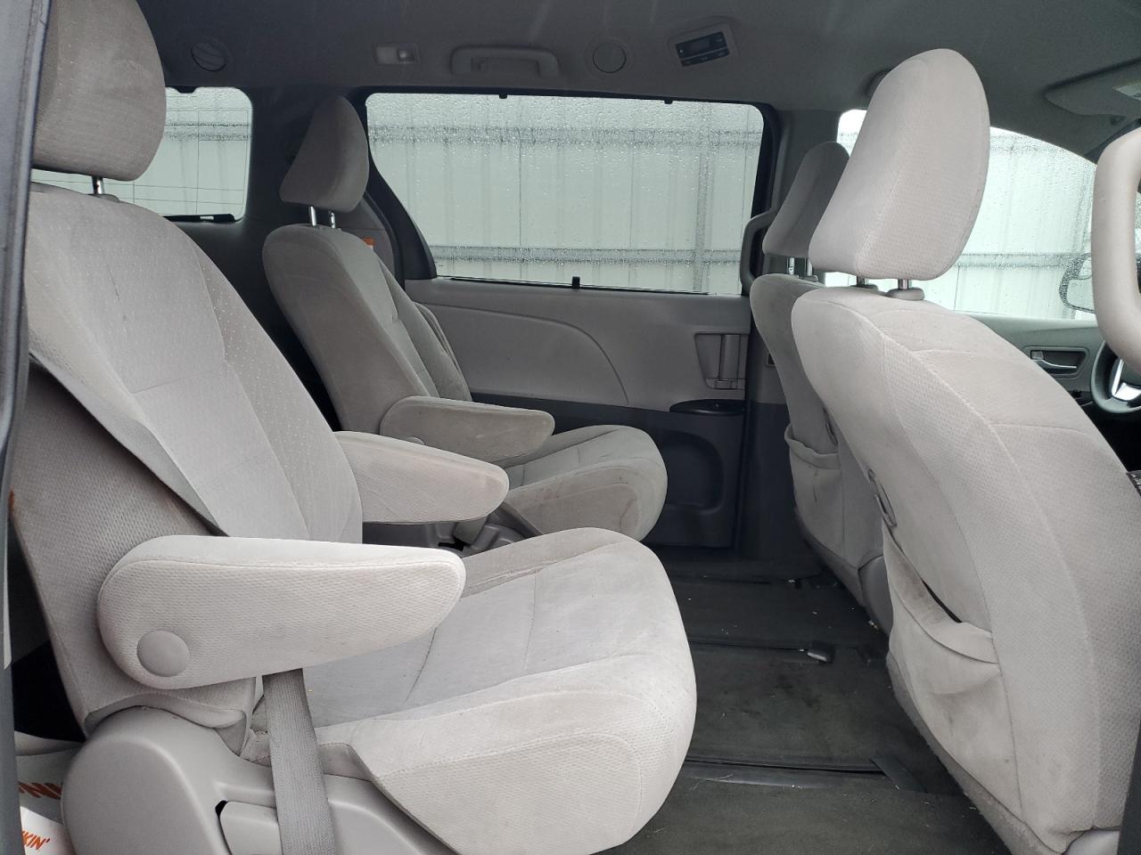 2015 Toyota Sienna Le VIN: 5TDJK3DC5FS101755 Lot: 83938605